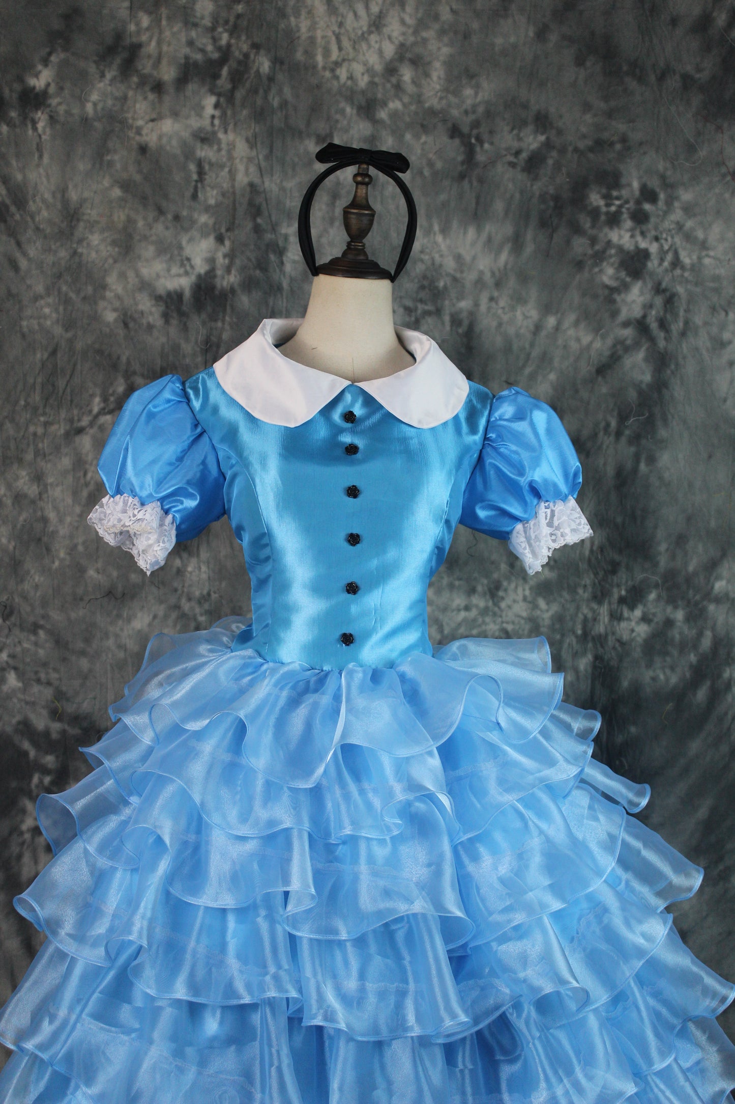 Alice In Wonderland Alice Dress Cosplay Costume